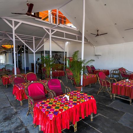 Om Sai Beach Resort Agonda Dış mekan fotoğraf